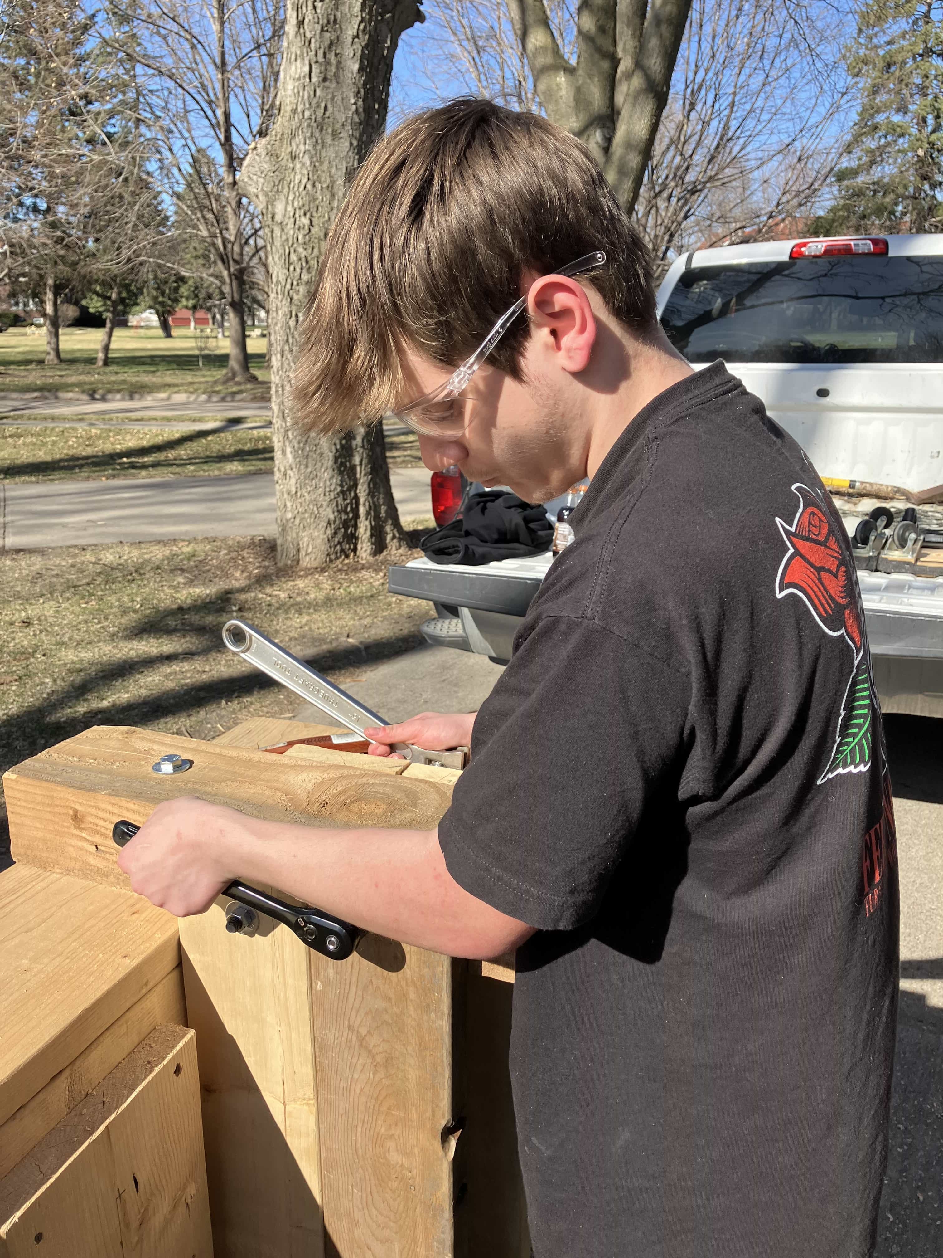 Building a feed bunk